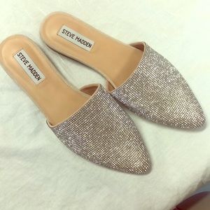 🙀Not for sale 🙀 Steve Madden Rhinestone Shoes.